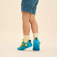 Lade das Bild in den Galerie-Viewer, Affenzahn Barfußschuh Knit Happy Kreativ Bär